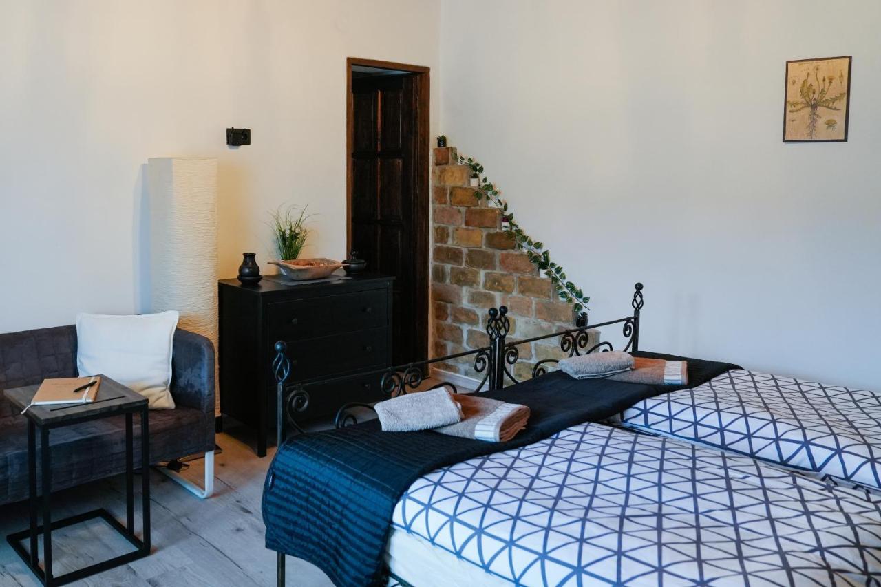 Apartament Frissitopont Vendeghaz *