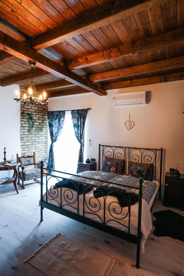 Frissitopont Vendeghaz Apartman Kisszékely