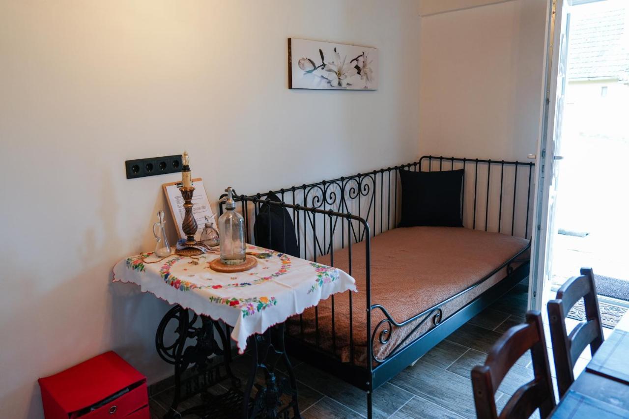 Frissitopont Vendeghaz Apartman *