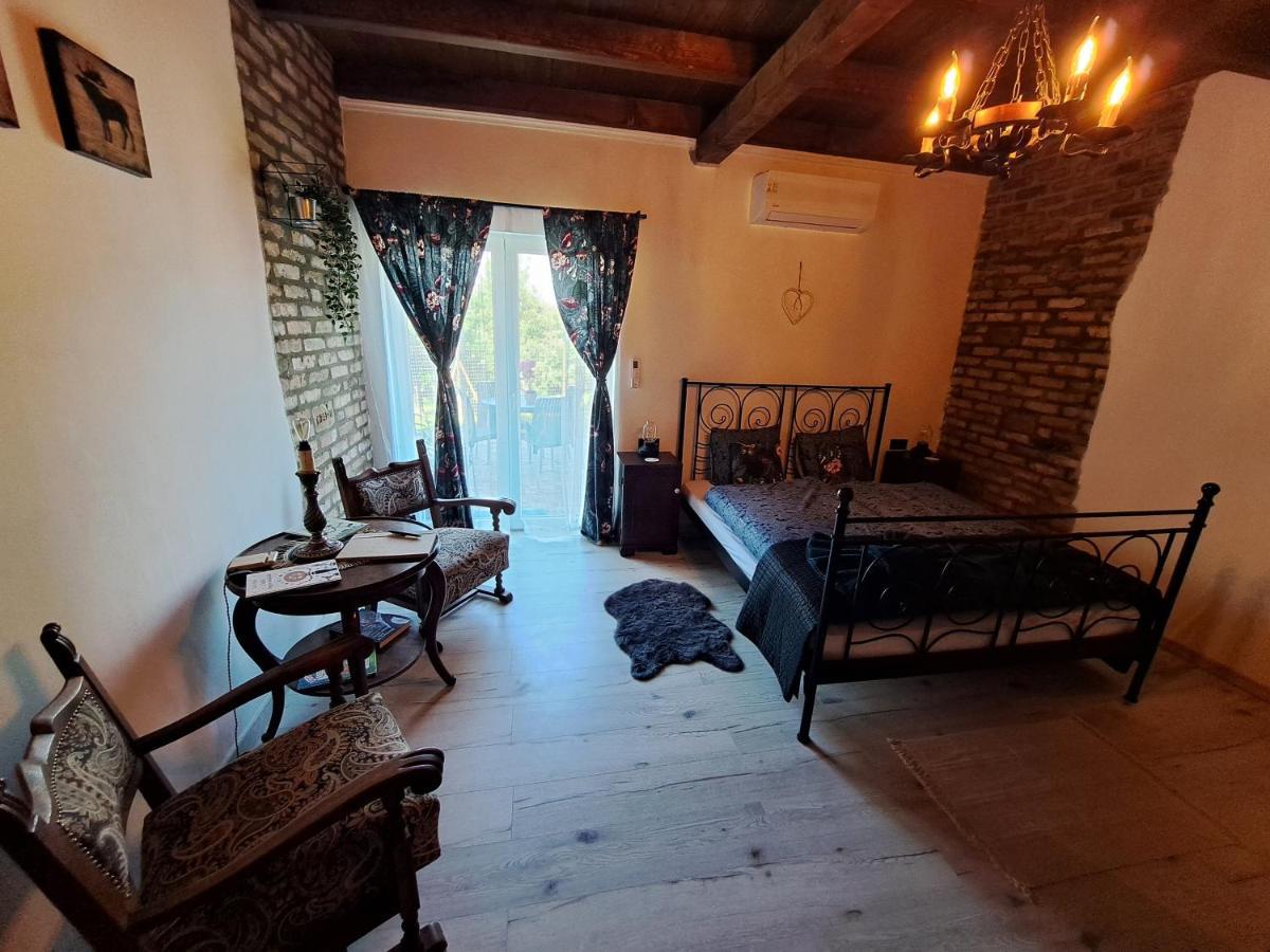 Apartament Frissitopont Vendeghaz *