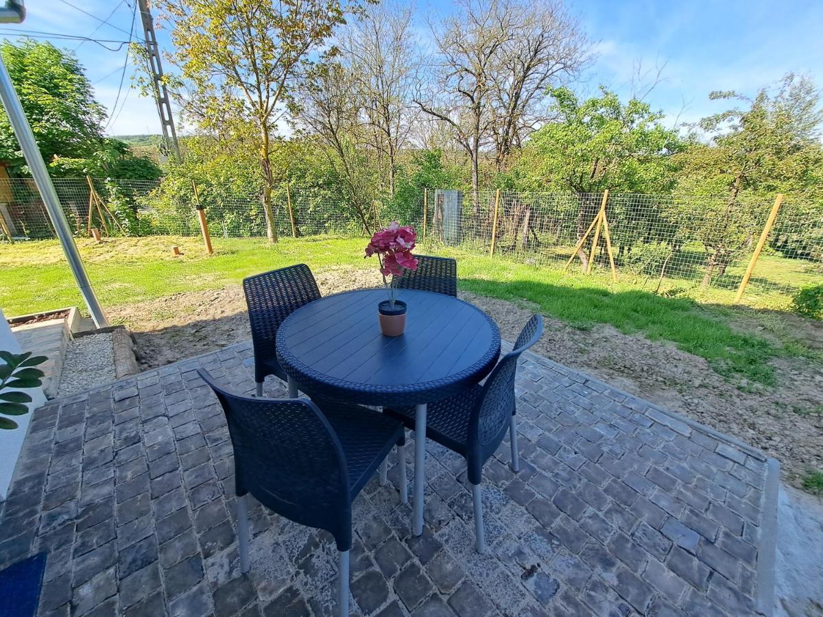 Frissitopont Vendeghaz Apartament
